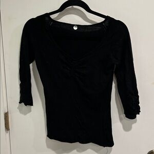 Margaret O'Leary  3/4 sleeve black sweater shirt Small
